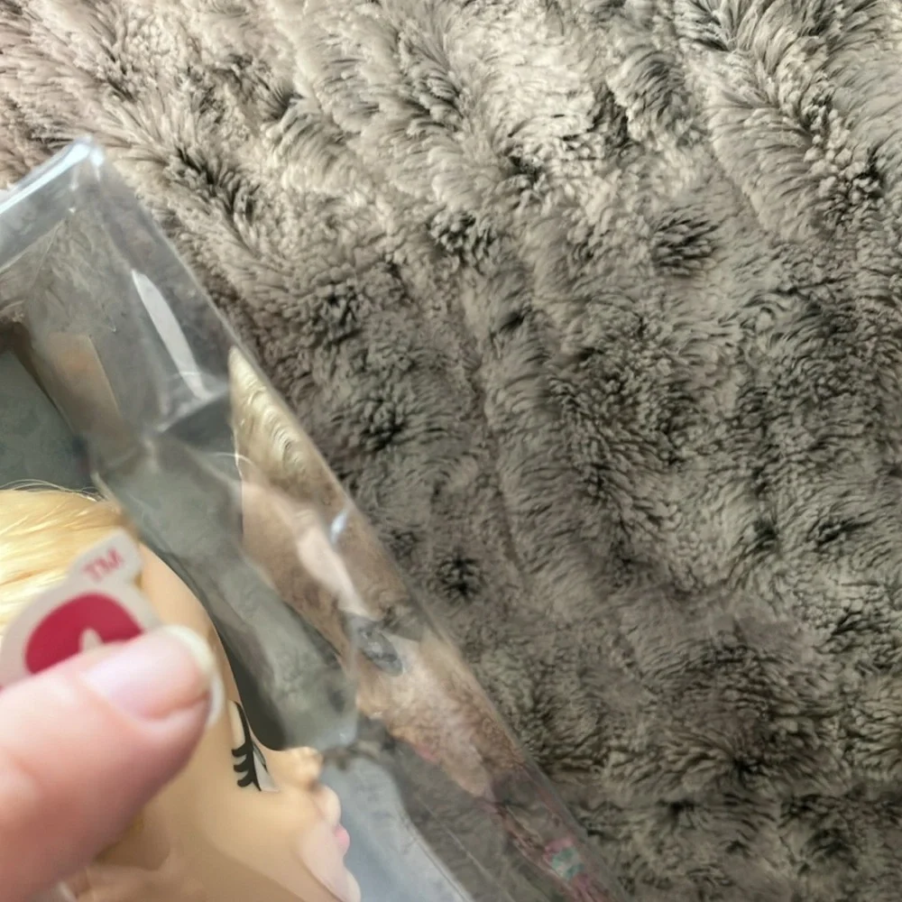 Pocket Watch Love Diana cheerleader/ roller skater doll HTF 13 inch new box, NIB - Picture 3 of 3